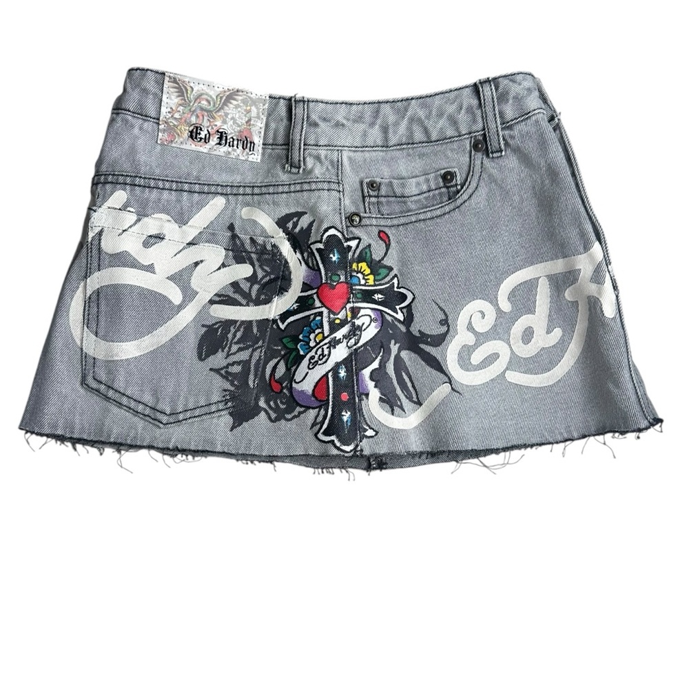 NWT Ed Hardy Cross Denim Mini Skirt. Size XS.
Color-Grey Wash - Picture 5 of 10